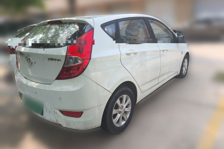Used Hyundai Verna (older generation) 2011 Hatchback 1.4L Automatic Comfort Model GS Rear Right 45 Deg