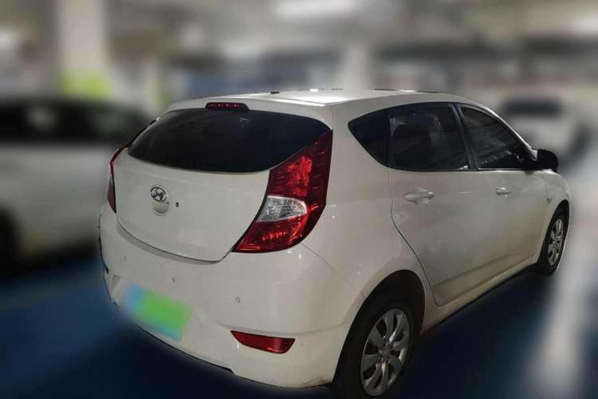 Used Hyundai Verna (older generation) 2011 Hatchback 1.4L Automatic Comfort Model GS Rear Right 45 Deg
