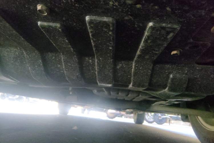 Used Hyundai Verna (older generation) 2013 Sedan 1.4L Automatic Standard GL Model Chassis Front