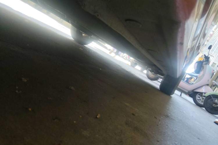 Used Hyundai Verna (older generation) 2013 Sedan 1.4L Automatic Standard GL Model Chassis Front Left