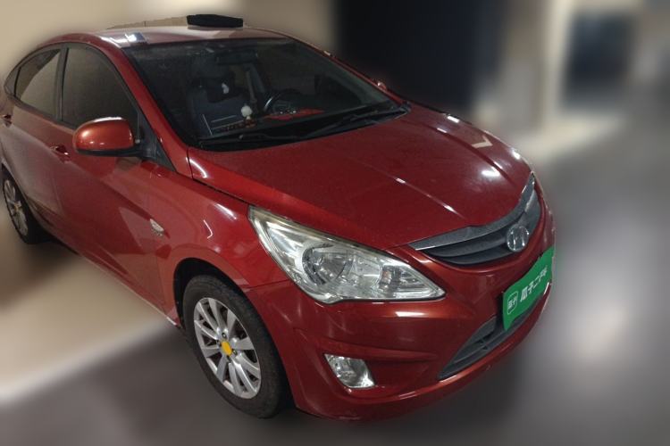 Used Hyundai Verna (older generation) 2013 Sedan 1.4L Automatic Standard GL Model Front Right 45 Deg