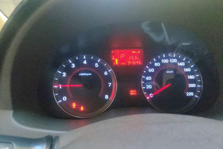 Used Hyundai Verna (older generation) 2013 Sedan 1.4L Automatic Standard GL Model Instrument Cluster