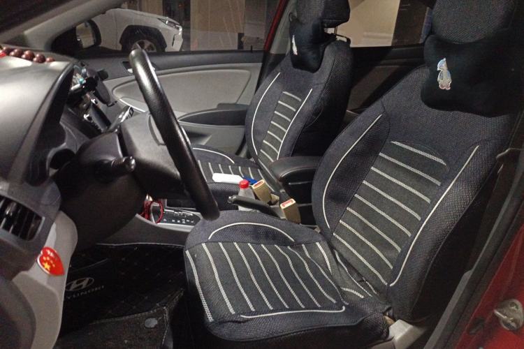 Used Hyundai Verna (older generation) 2013 Sedan 1.4L Automatic Standard GL Model Left Front Seat