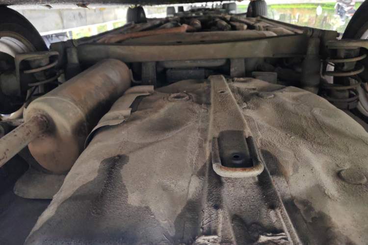 Used Hyundai Verna (older generation) 2013 Sedan 1.4L Automatic Standard GL Model Chassis Rear