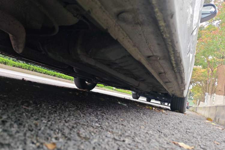Used Hyundai Verna (older generation) 2013 Sedan 1.4L Automatic Standard GL Model Chassis Rear Right