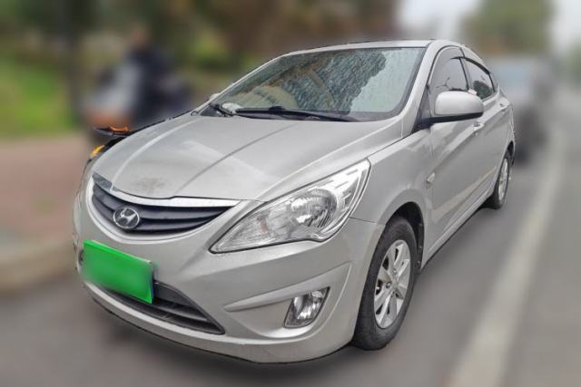 Used Hyundai Verna (older generation) 2013 Sedan 1.4L Automatic Standard GL Model