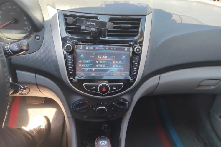 Used Hyundai Verna (older generation) 2013 Sedan 1.4L Automatic Standard GL Model Audio And AC Panel