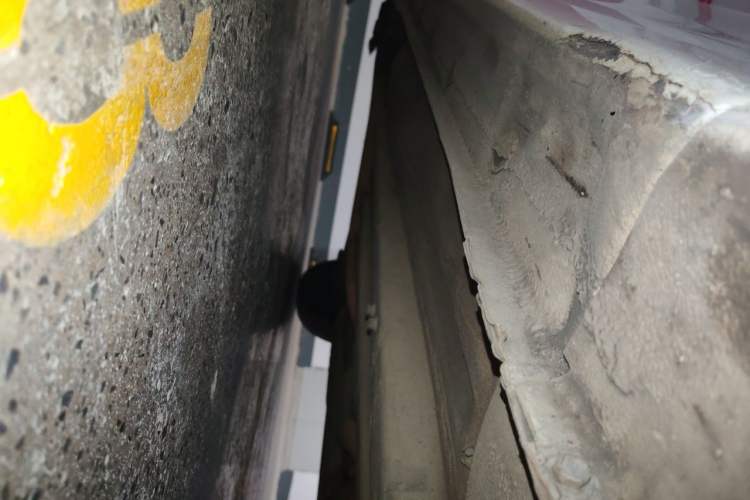 Used Hyundai Verna (older generation) 2013 Sedan 1.4L Automatic Standard GL Model Chassis Front Right