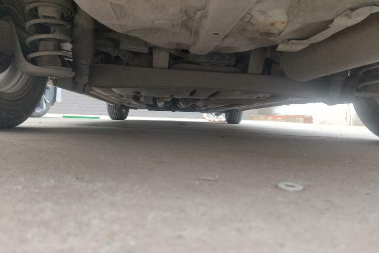 Used Hyundai Verna (older generation) 2013 Sedan 1.4L Automatic Standard GL Model Chassis Rear