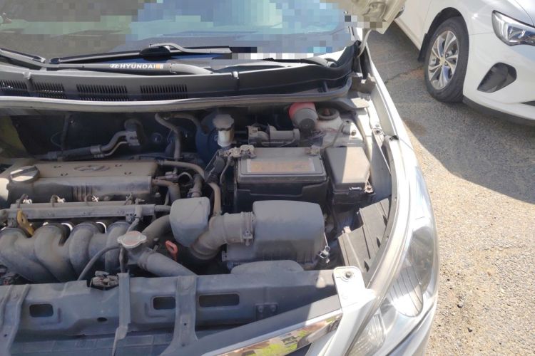 Used Hyundai Verna (older generation) 2013 Sedan 1.4L Automatic Standard GL Model Engine Bay Left