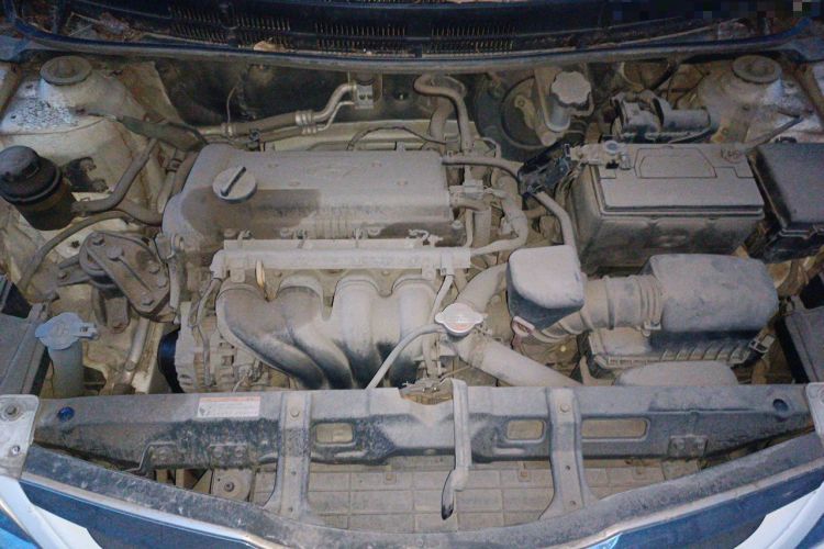 Used Hyundai Verna (older generation) 2013 Sedan 1.4L Automatic Standard GL Model Engine Bay
