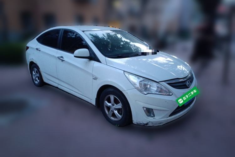 Used Hyundai Verna (older generation) 2013 Sedan 1.4L Automatic Standard GL Model Front Right 45 Deg