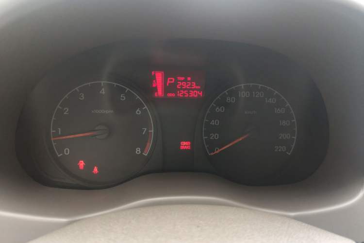 Used Hyundai Verna (older generation) 2013 Sedan 1.4L Automatic Standard GL Model Instrument Cluster
