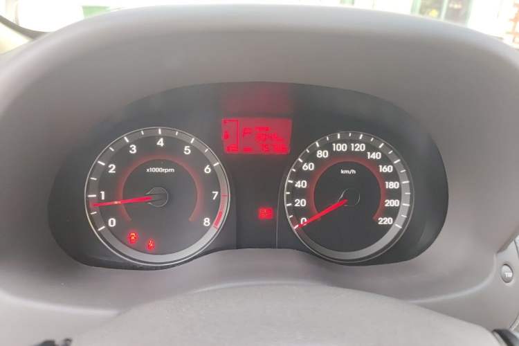 Used Hyundai Verna (older generation) 2013 Sedan 1.4L Automatic Standard GL Model Instrument Cluster