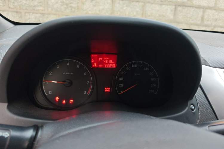 Used Hyundai Verna (older generation) 2013 Sedan 1.4L Automatic Standard GL Model Instrument Cluster