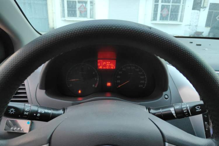 Used Hyundai Verna (older generation) 2013 Sedan 1.4L Automatic Standard GL Model Instrument Cluster