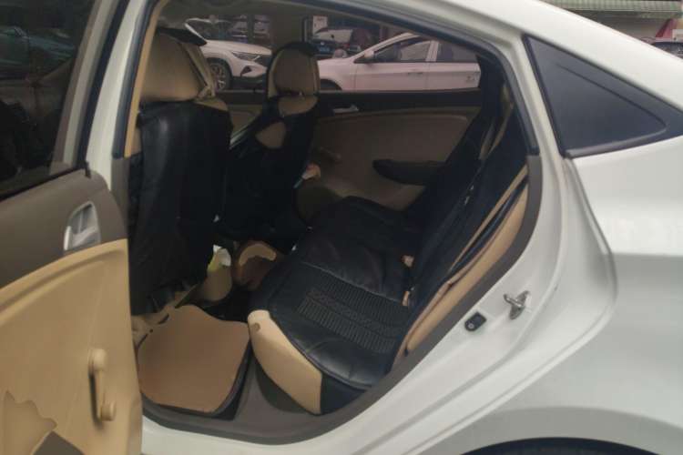 Used Hyundai Verna (older generation) 2013 Sedan 1.4L Automatic Standard GL Model Left Rear Seat