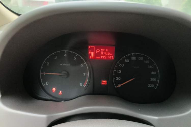 Used Hyundai Verna (older generation) 2013 Sedan 1.4L Automatic Standard GL Model Odometer Close Up