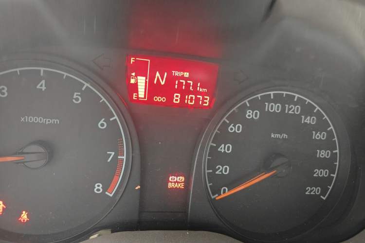 Used Hyundai Verna (older generation) 2013 Sedan 1.4L Automatic Standard GL Model Odometer Close Up
