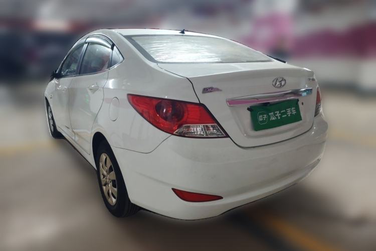 Used Hyundai Verna (older generation) 2013 Sedan 1.4L Automatic Standard GL Model Rear Left 45 Deg