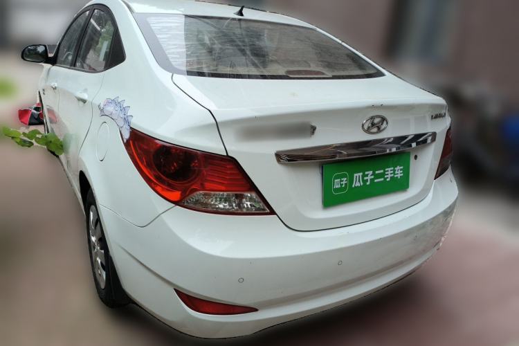 Used Hyundai Verna (older generation) 2013 Sedan 1.4L Automatic Standard GL Model Rear Left 45 Deg