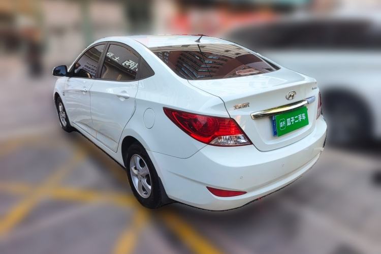 Used Hyundai Verna (older generation) 2013 Sedan 1.4L Automatic Standard GL Model Rear Left 45 Deg