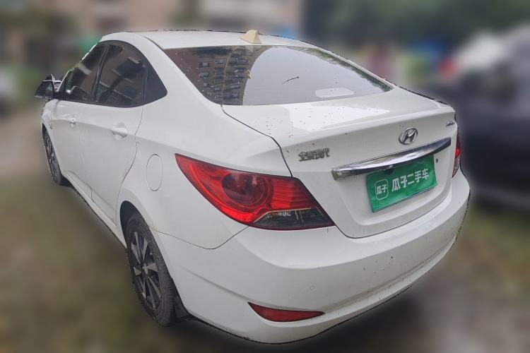 Used Hyundai Verna (older generation) 2013 Sedan 1.4L Automatic Standard GL Model Rear Left 45 Deg
