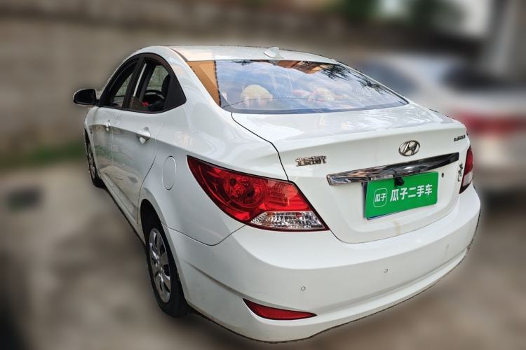 Used Hyundai Verna (older generation) 2013 Sedan 1.4L Automatic Standard GL Model Rear Left 45 Deg