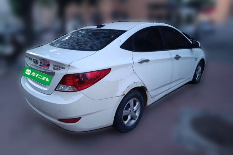 Used Hyundai Verna (older generation) 2013 Sedan 1.4L Automatic Standard GL Model Rear Right 45 Deg