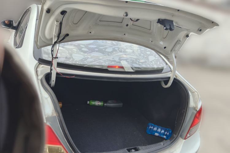Used Hyundai Verna (older generation) 2013 Sedan 1.4L Automatic Standard GL Model Trunk