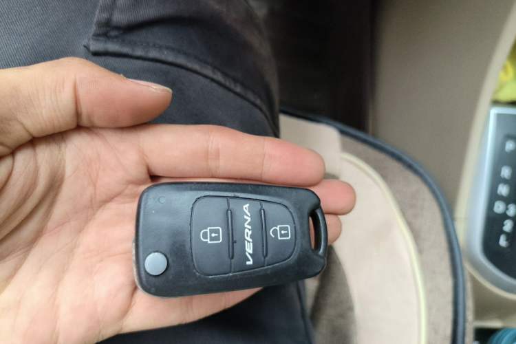 Used Hyundai Verna (older generation) 2013 Sedan 1.4L Automatic Standard GL Model Vehicle Key