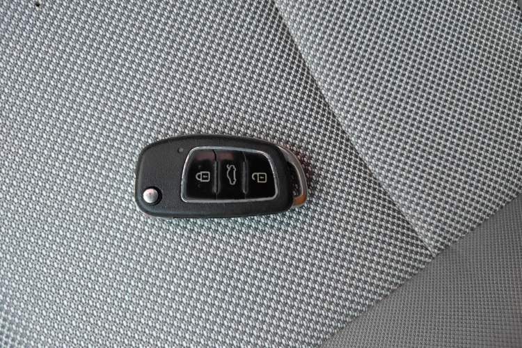 Used Hyundai Verna (older generation) 2013 Sedan 1.4L Automatic Standard GL Model Vehicle Key