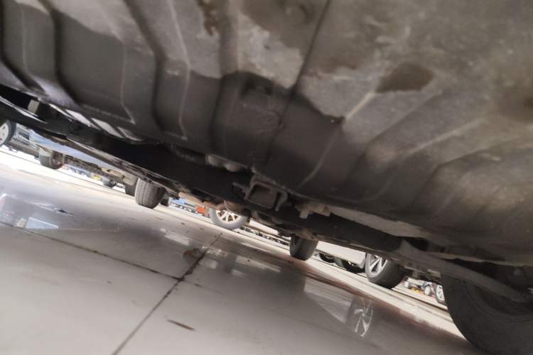 Used Hyundai Verna (older generation) 2013 Sedan 1.4L Automatic Standard GL Model Chassis Front