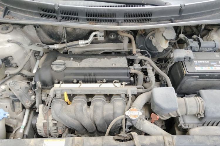 Used Hyundai Verna (older generation) 2013 Sedan 1.4L Automatic Standard GL Model Engine Bay
