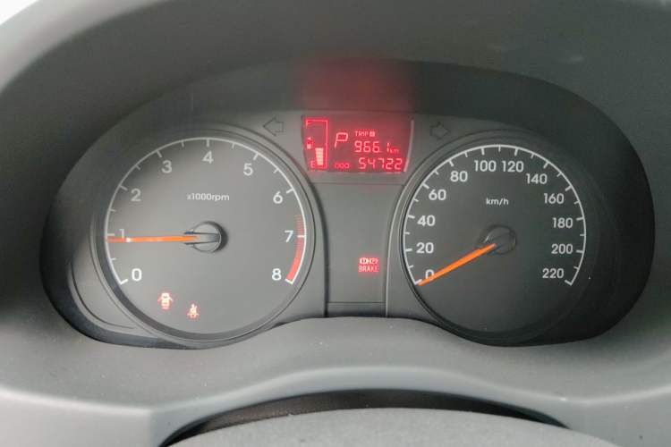 Used Hyundai Verna (older generation) 2013 Sedan 1.4L Automatic Standard GL Model Instrument Cluster
