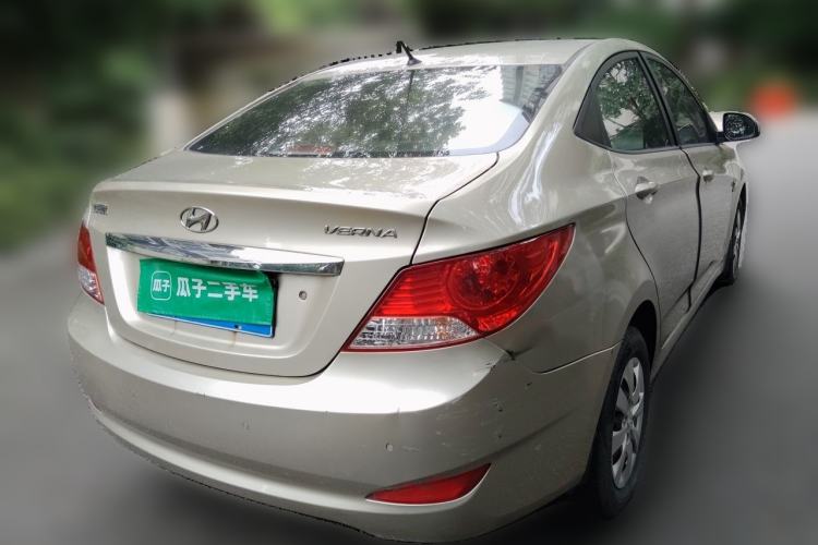 Used Hyundai Verna (older generation) 2013 Sedan 1.4L Automatic Standard GL Model Rear Right 45 Deg