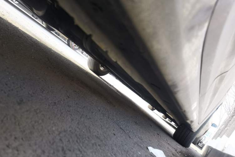 Used Hyundai Verna (older generation) 2014 1.4L Manual Smart GLS Trim Chassis Rear Right