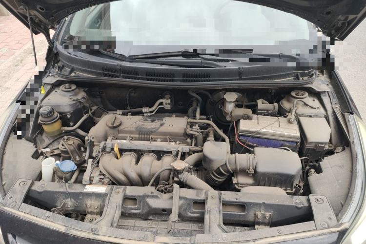 Used Hyundai Verna (older generation) 2014 1.4L Manual Fashion GS Model Engine Bay