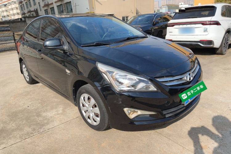 Used Hyundai Verna (older generation) 2014 1.4L Manual Smart GLS Trim Exterior 2