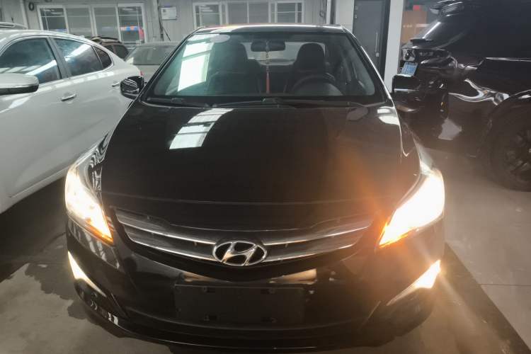 Used Hyundai Verna (older generation) 2014 1.4L Automatic Smart GLS Front