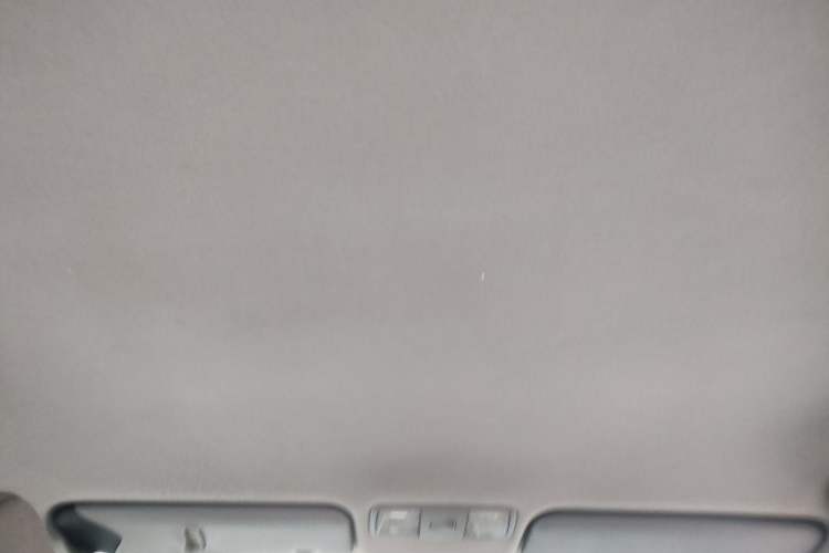 Used Hyundai Verna (older generation) 2014 1.4L Manual Fashion GS Model Headliner