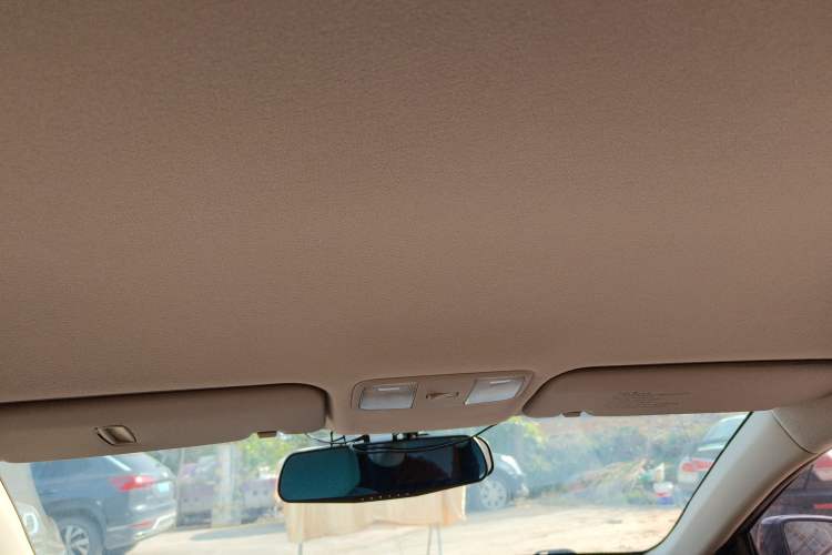 Used Hyundai Verna (older generation) 2014 1.4L Manual Smart GLS Trim Headliner