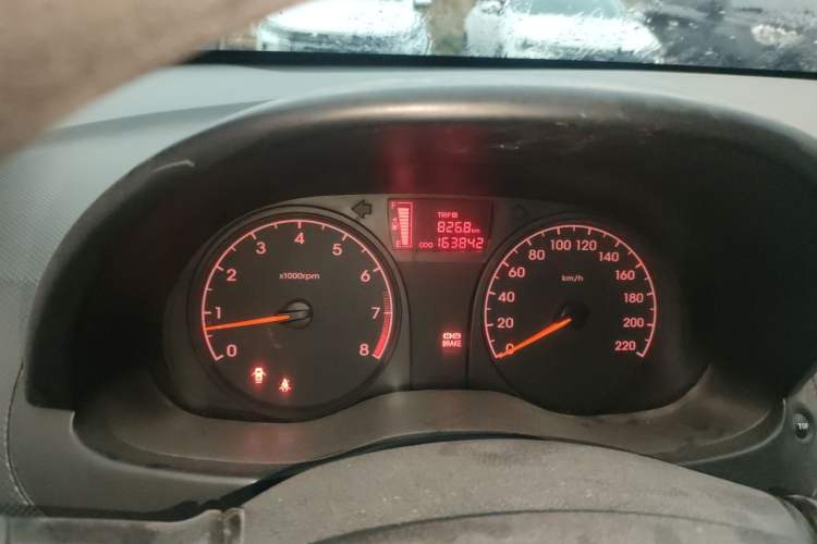 Used Hyundai Verna (older generation) 2014 1.4L Manual Smart GLS Trim Instrument Cluster