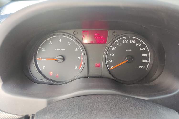 Used Hyundai Verna (older generation) 2014 1.4L Manual Smart GLS Trim Instrument Cluster