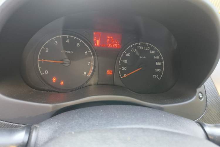 Used Hyundai Verna (older generation) 2014 1.4L Manual Fashion GS Model Instrument Cluster