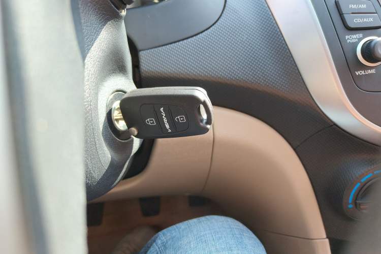 Used Hyundai Verna (older generation) 2014 1.4L Manual Smart GLS Trim Interior 1