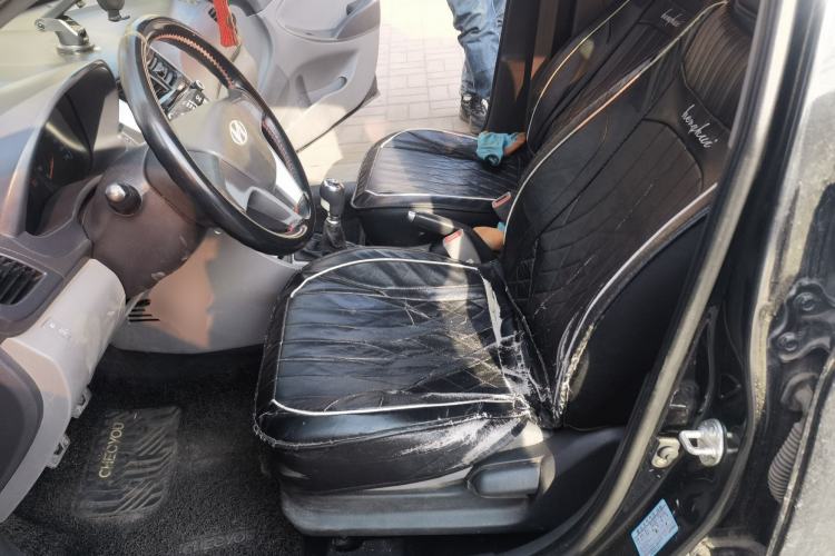 Used Hyundai Verna (older generation) 2014 1.4L Manual Smart GLS Trim Left Front Seat