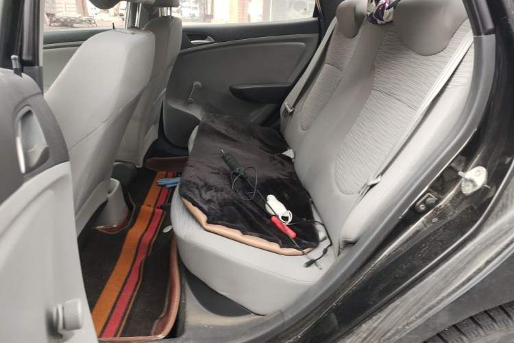 Used Hyundai Verna (older generation) 2014 1.4L Manual Fashion GS Model Left Rear Seat