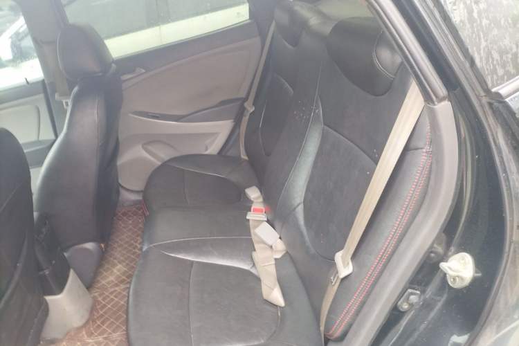 Used Hyundai Verna (older generation) 2014 1.4L Manual Fashion GS Model Left Rear Seat