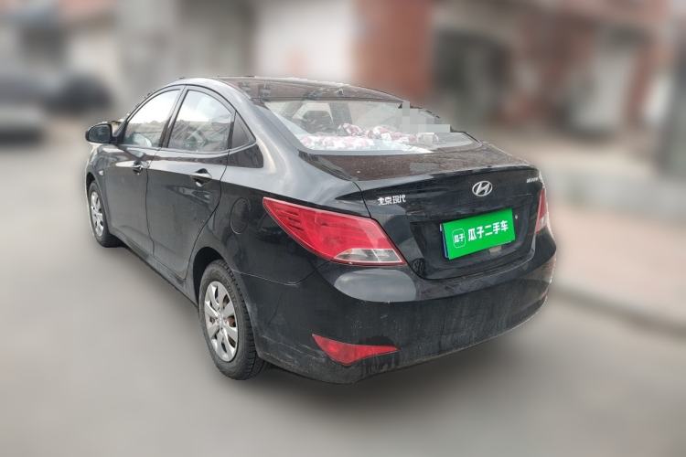 Used Hyundai Verna (older generation) 2014 1.4L Manual Fashion GS Model Rear Left 45 Deg